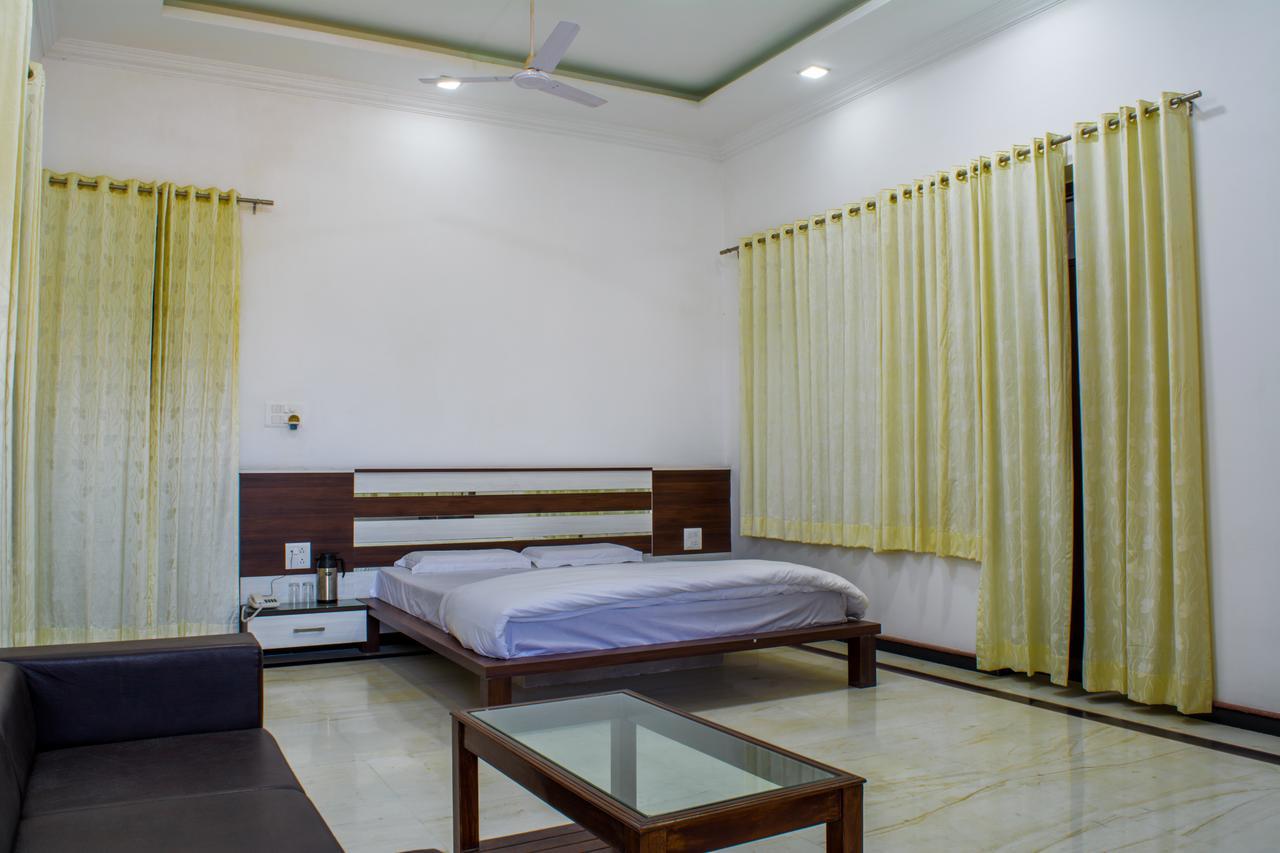 Tiger Hill Homestay Udaipur Extérieur photo